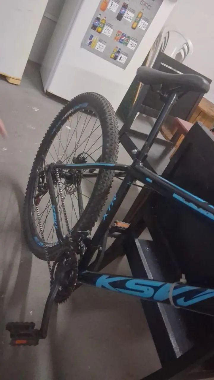 Vendo bicicleta Aro 29 semi nova - Foto 2