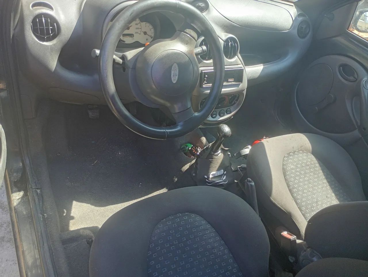 Ford KA 1.0i 3P 2007 - Foto 2