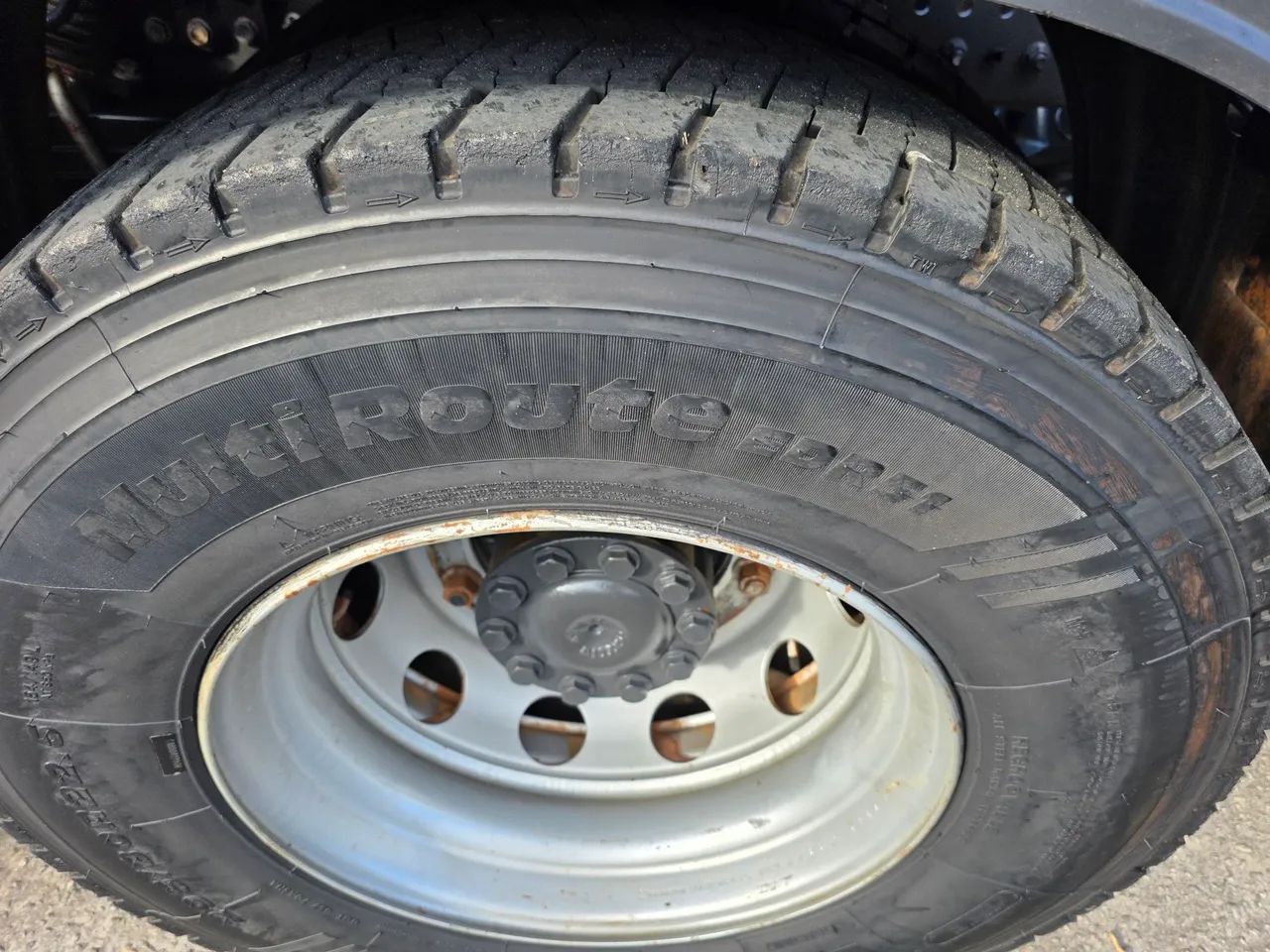 MB Actros modelo 2651 S 6x4 ano 2023 de unico dono pouco uso baixo km rodado  - Foto 10