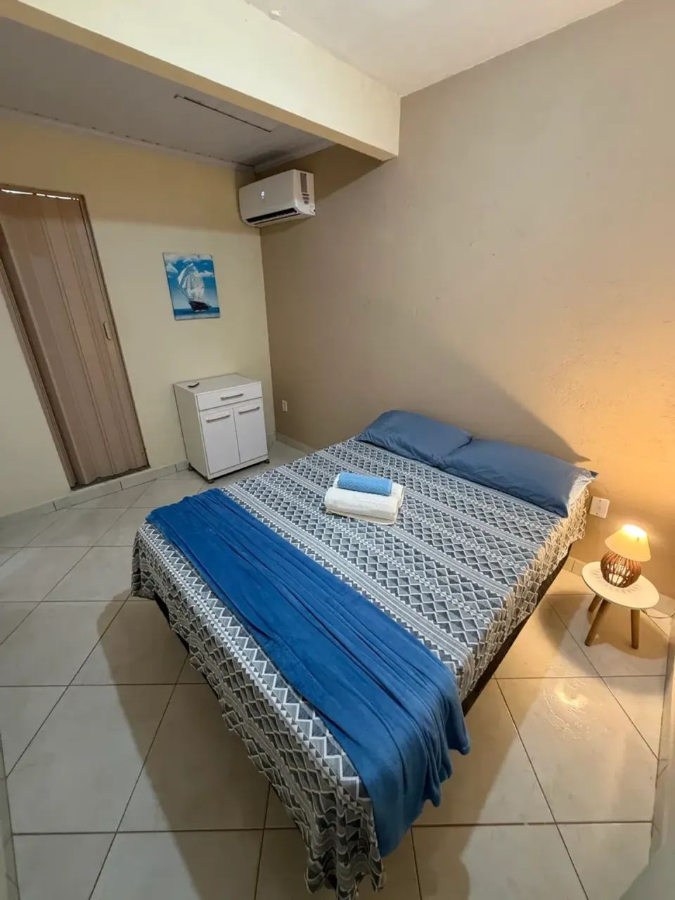 Flat mobiliado em SJB c/ Ar  R$ 1.700 Água e Luz Inclusas - Foto 5