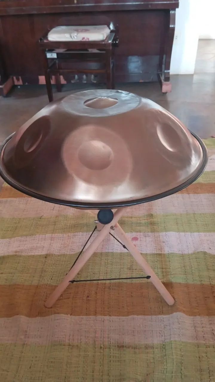 Vendo handpan Pampeano R$4800 (Case e tripé incluso)