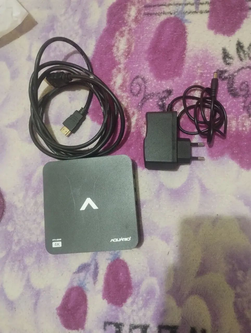 Vende-se tv box ...