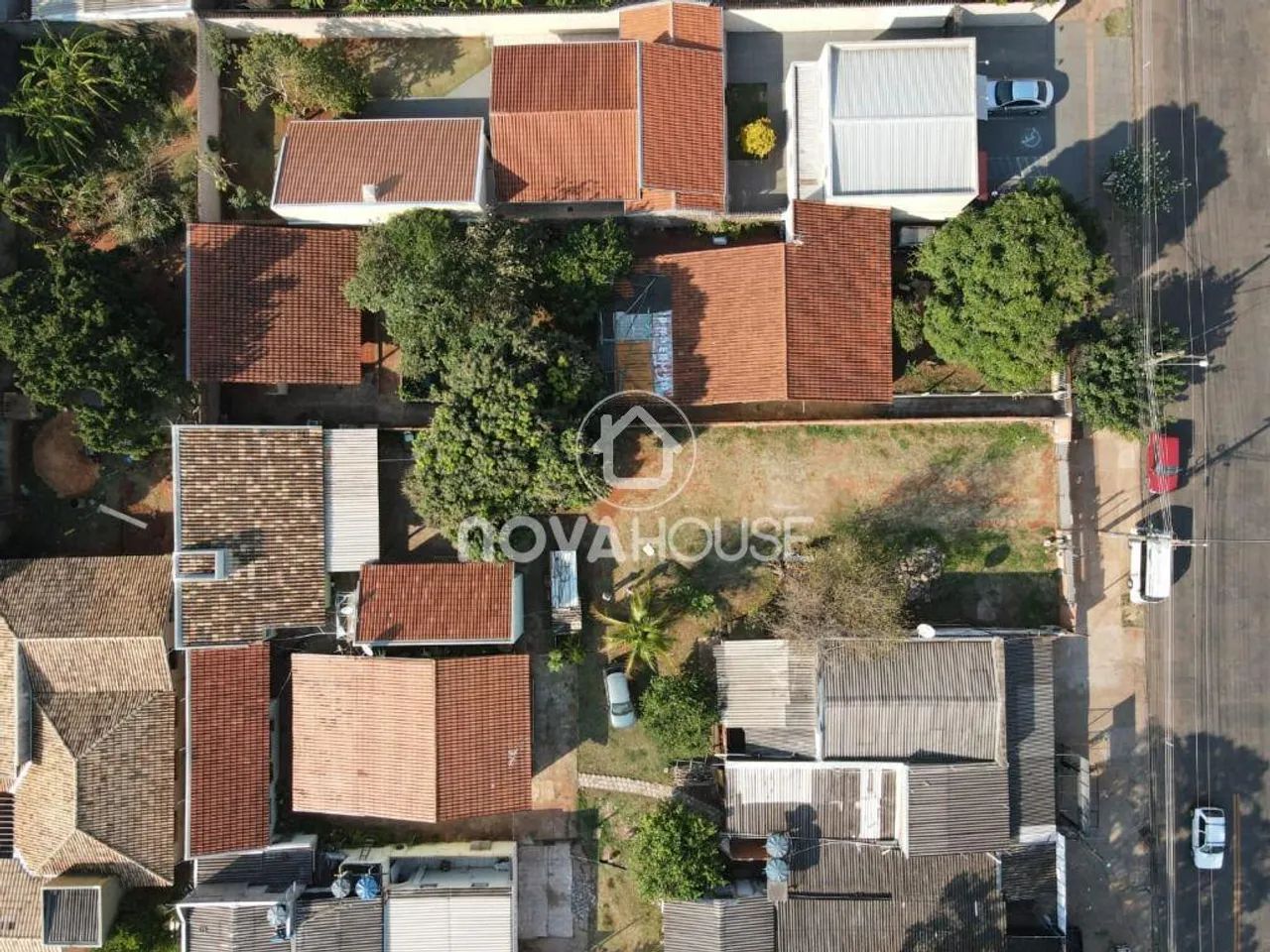 TERRENO DE 600 M² COM EXCELENTE LOCALIZAÇÃO. - Foto 3