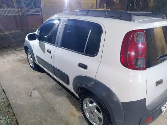 Fiat Uno WAY Celeb. 1.0 EVO Fire Flex 8V 5P 2014 - Foto 2