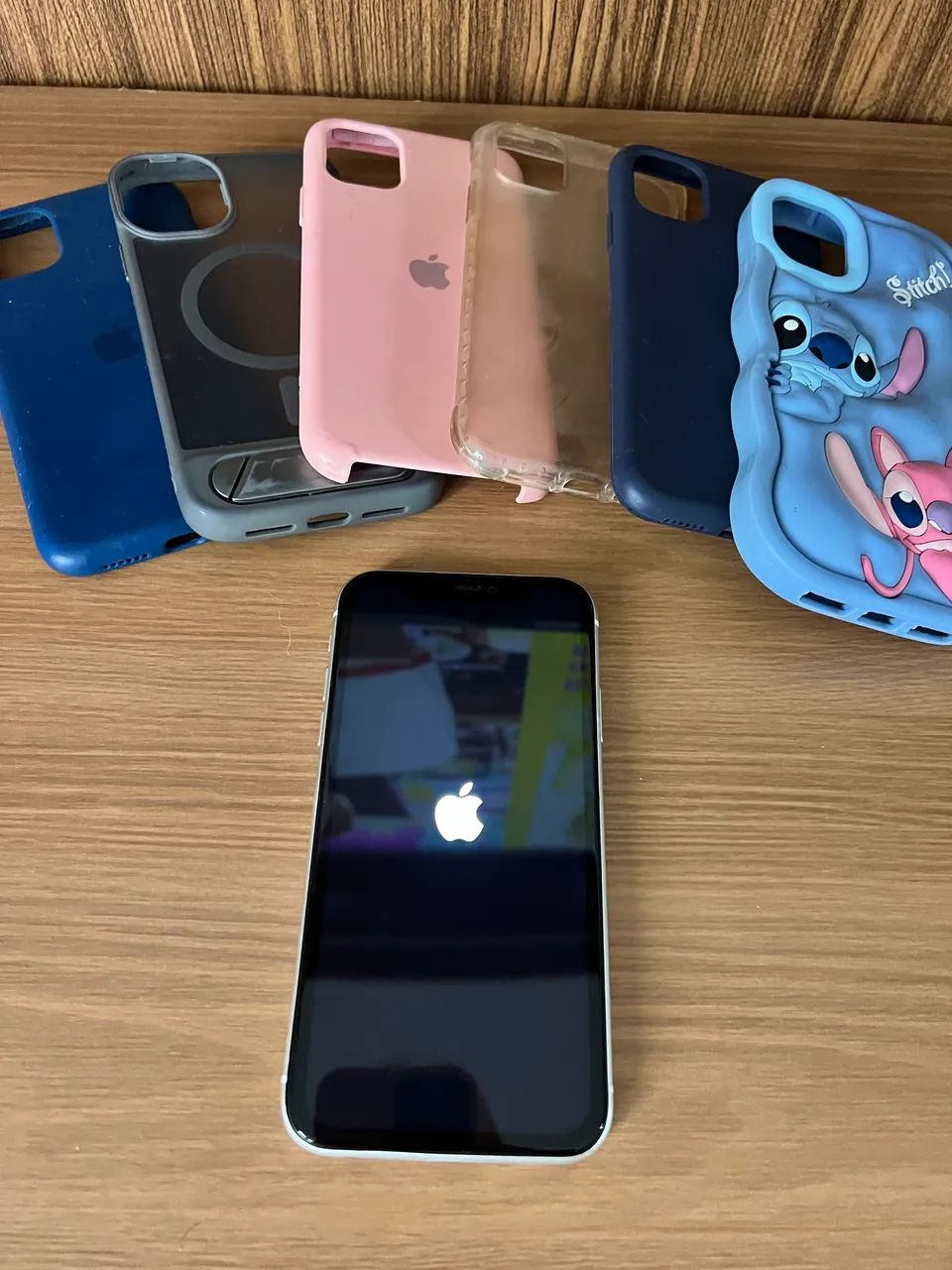iPhone 11 único dono.. funcionando. 