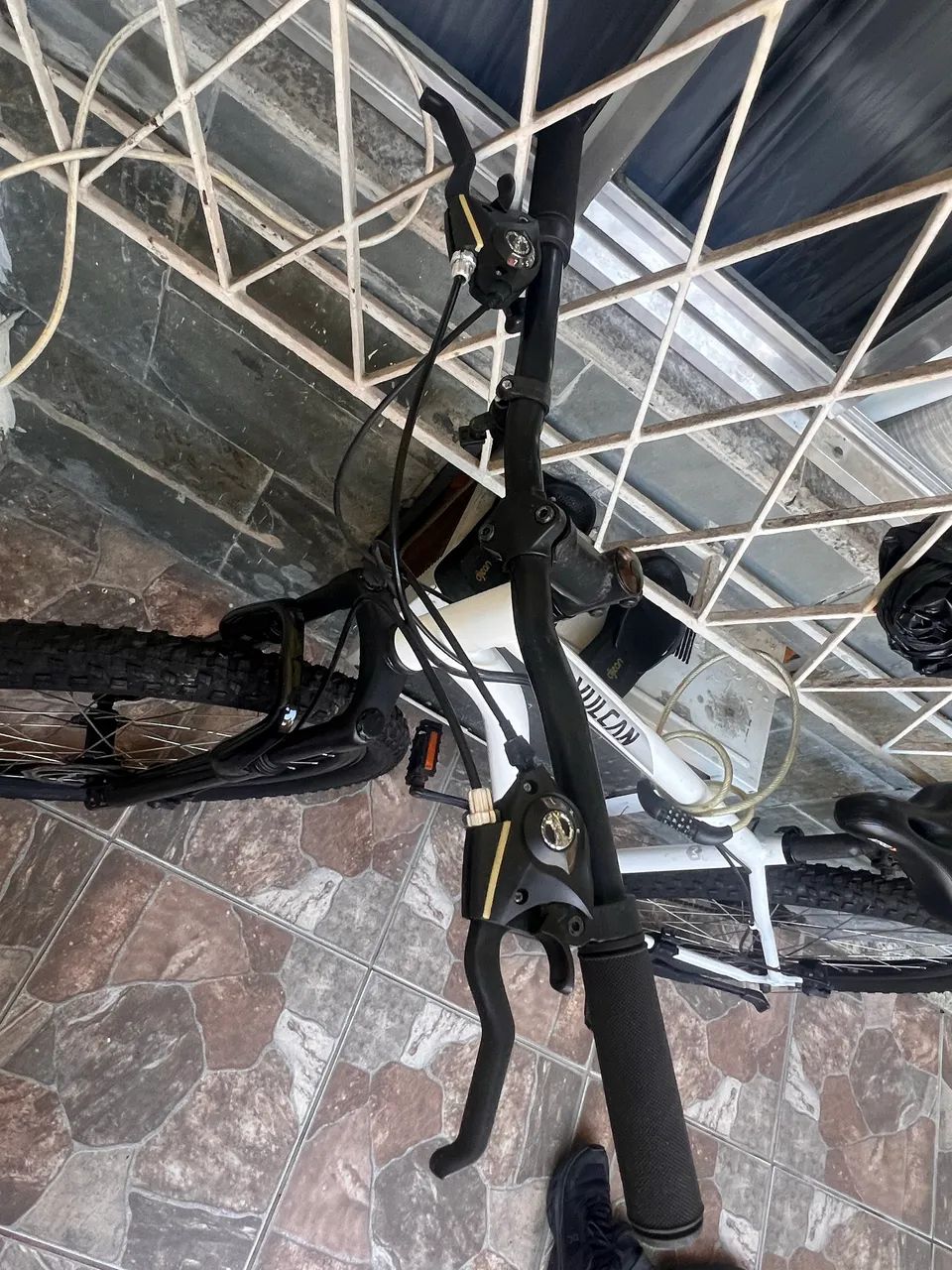 Bicicleta CALOI VULCAN  - Foto 2