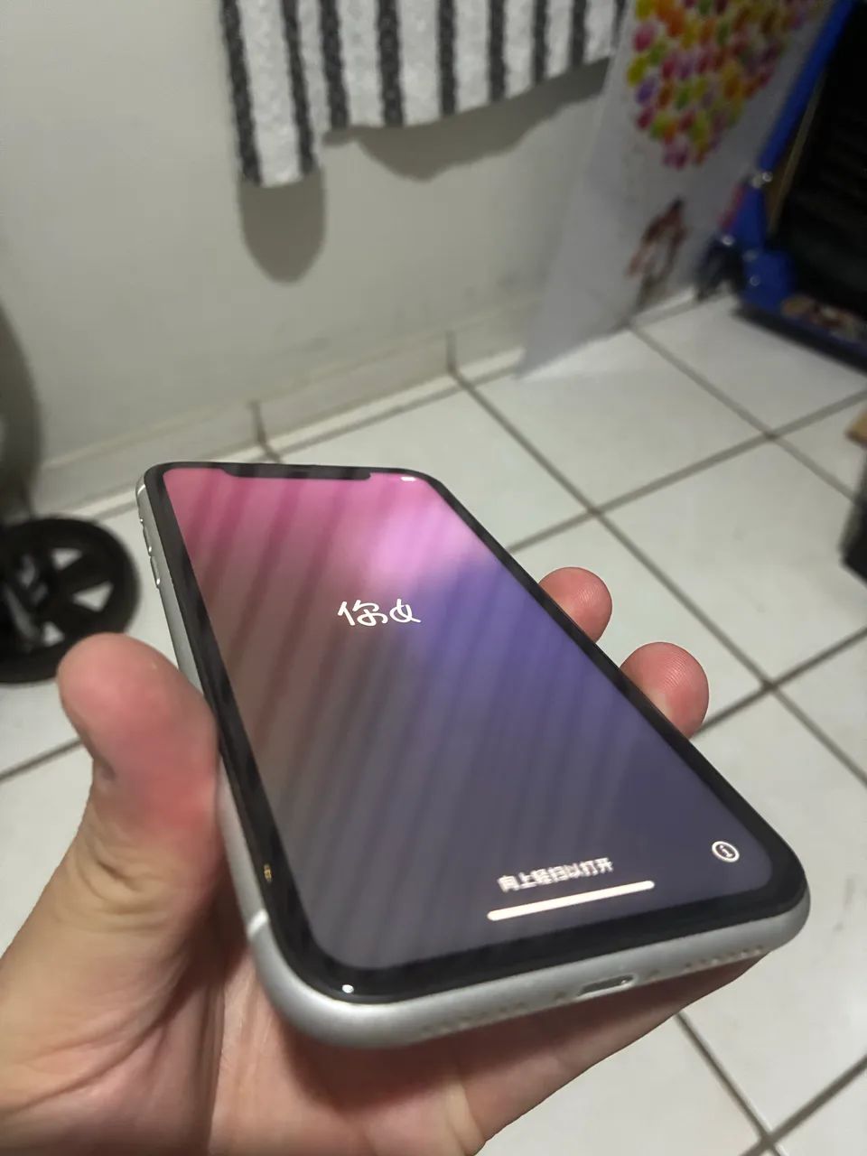 iPhone XR Branco - Funcionando Perfeitamente | Ótimo para Uso ou Reparo - Foto 2