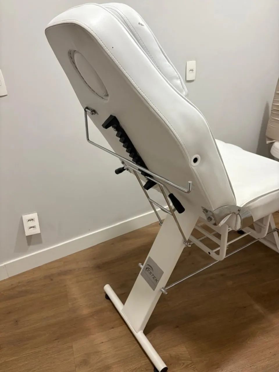 Maca Fixa Luxo Estética com 2 Gavetas - Estek - Foto 2
