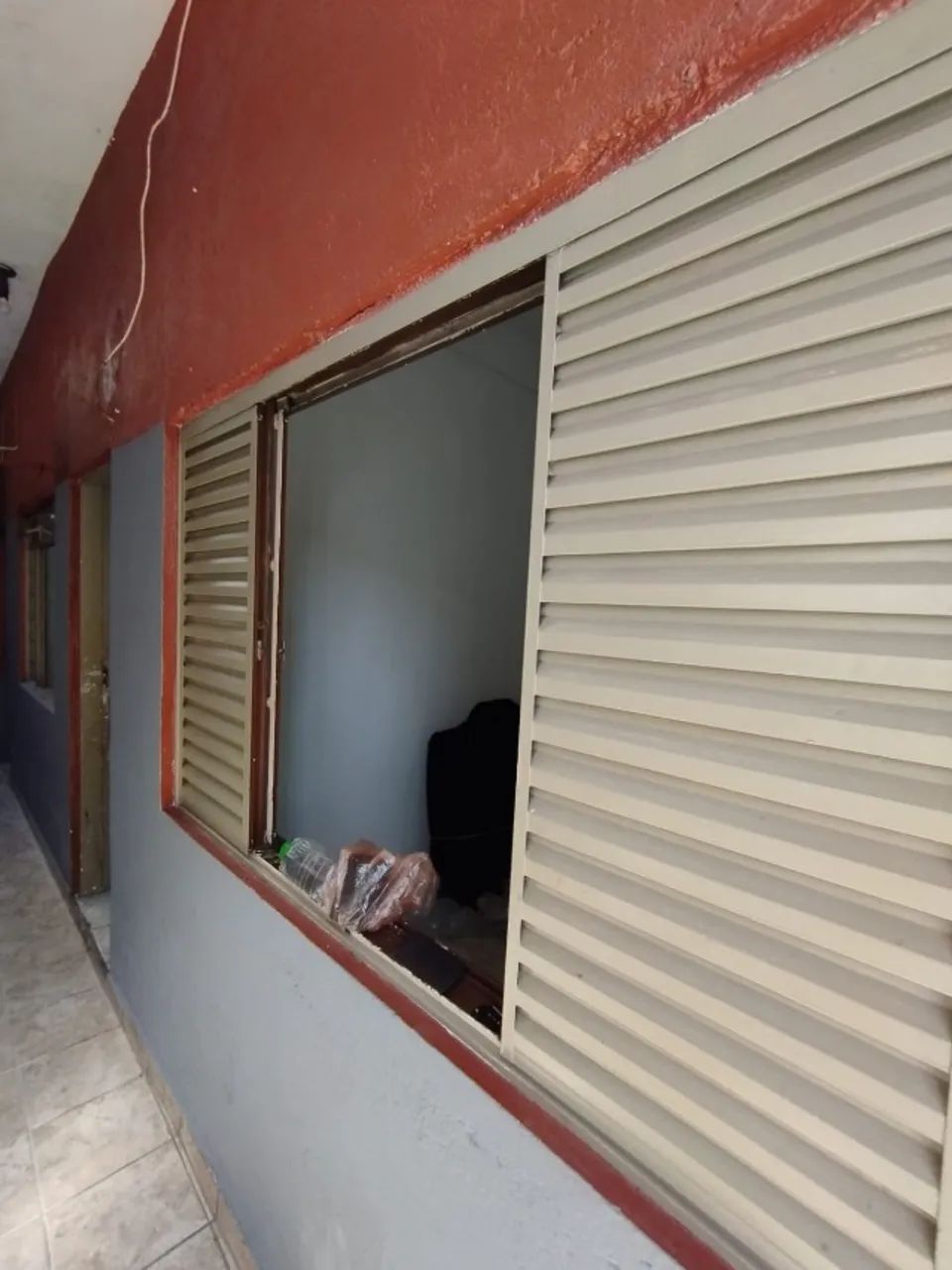 Aluga-se 3 comodos no Jardim Varginha
