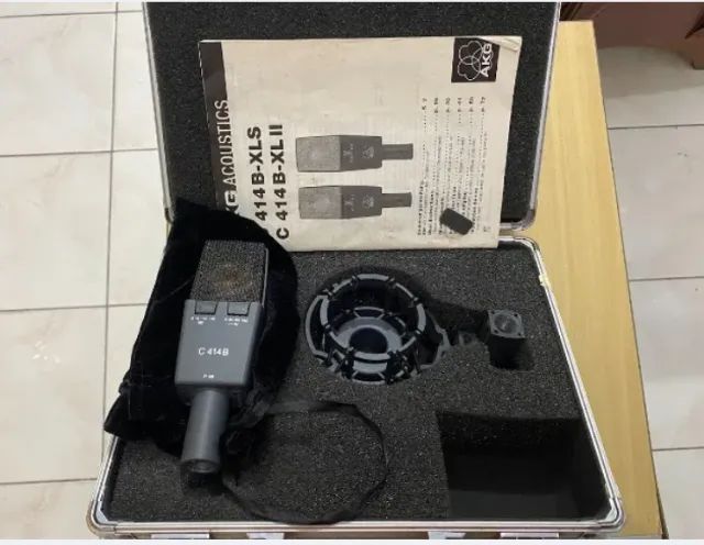Microfone AKG C 414B - XLS