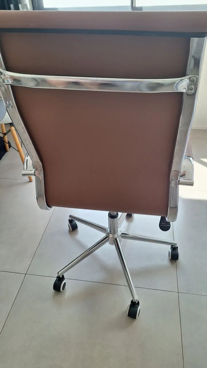 Cadeira de escritório caramelo - Foto 2