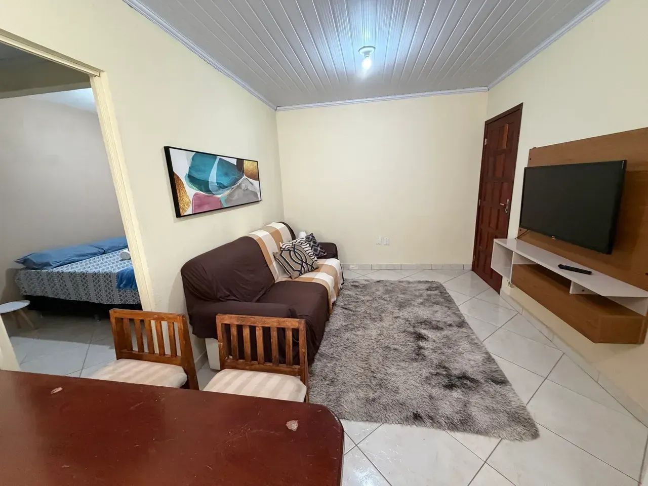 Flat mobiliado em SJB c/ Ar  R$ 1.700 Água e Luz Inclusas