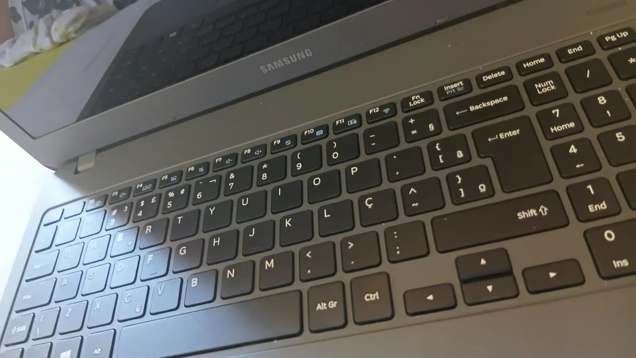 Notebook  - Foto 2