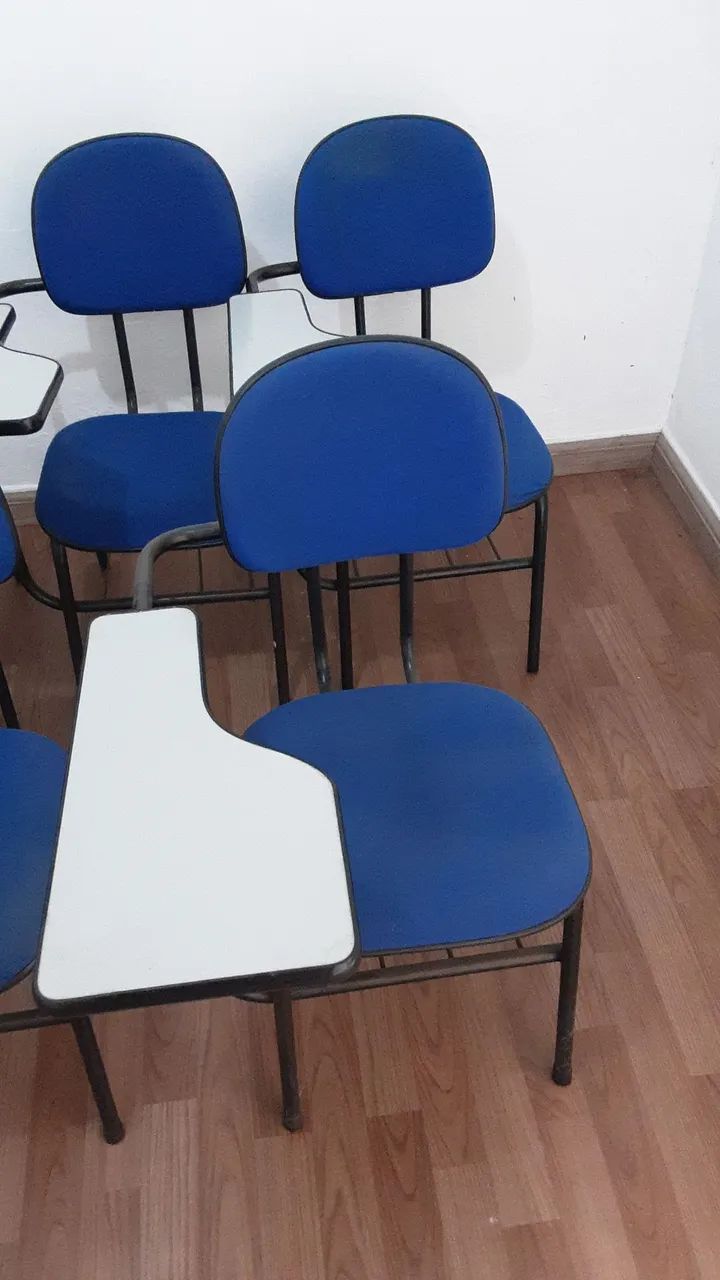 Conjunto de 5 Cadeiras Universitária Azul com Braço  - Foto 2
