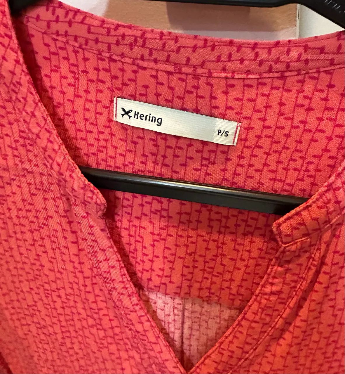 SEM USO.Camisa Hering NOVA tamanho P - Foto 2