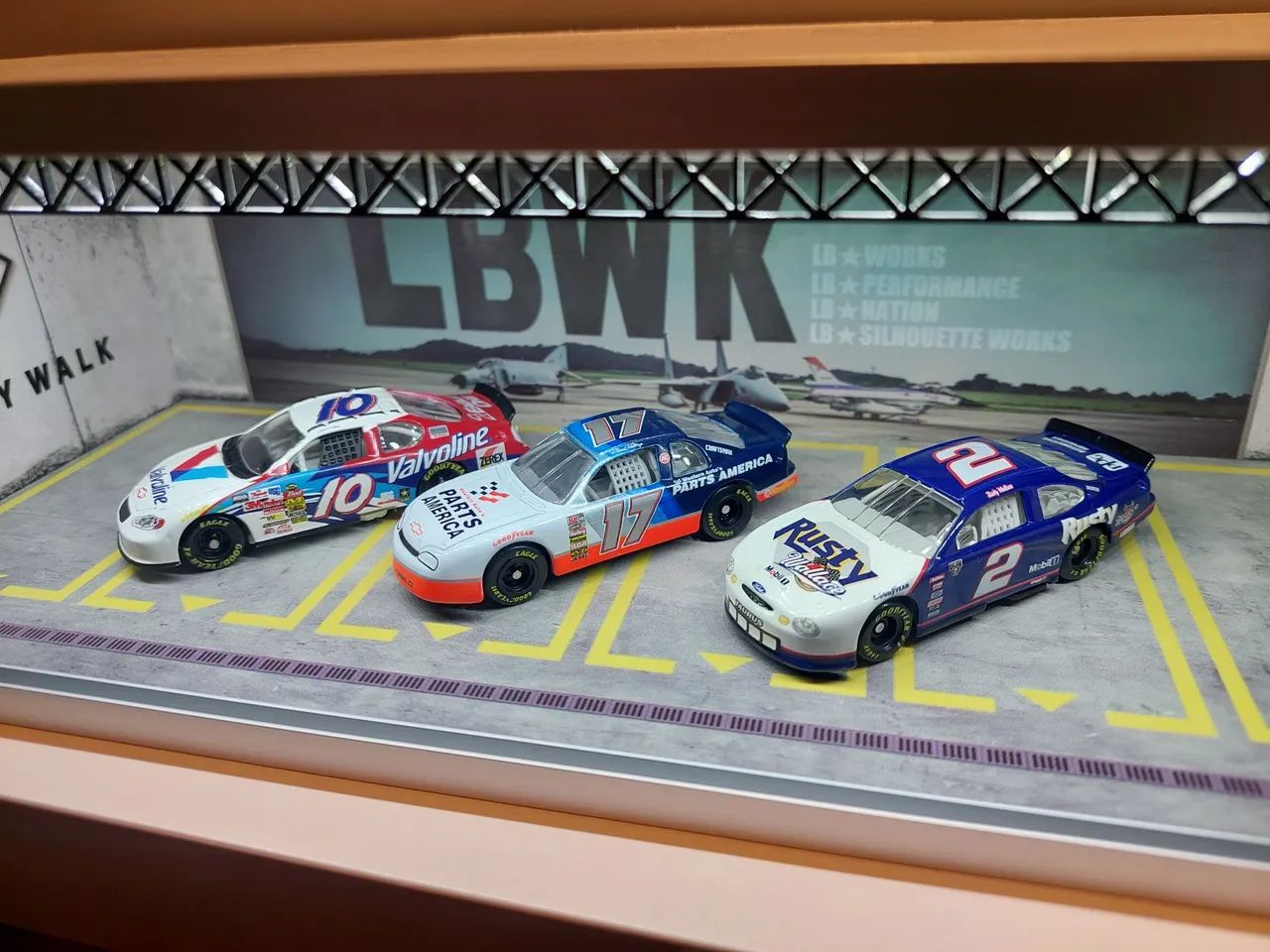 Nascar 1/64