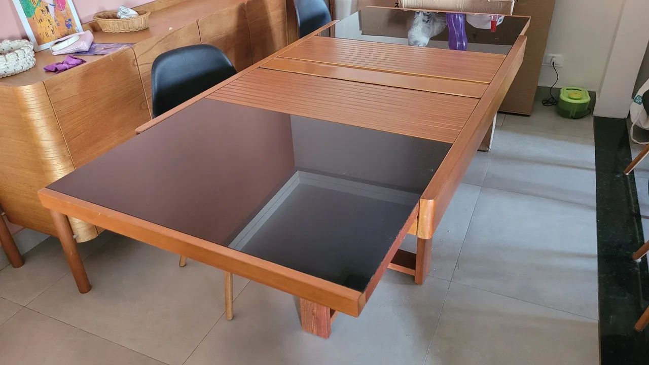 Mesa Extensível de Madeira e Tampo de Vidro - Foto 3