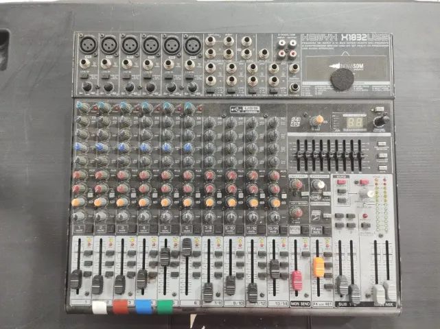 Mesa de Som Behringer Xenyx X1832 Usb - Foto 5