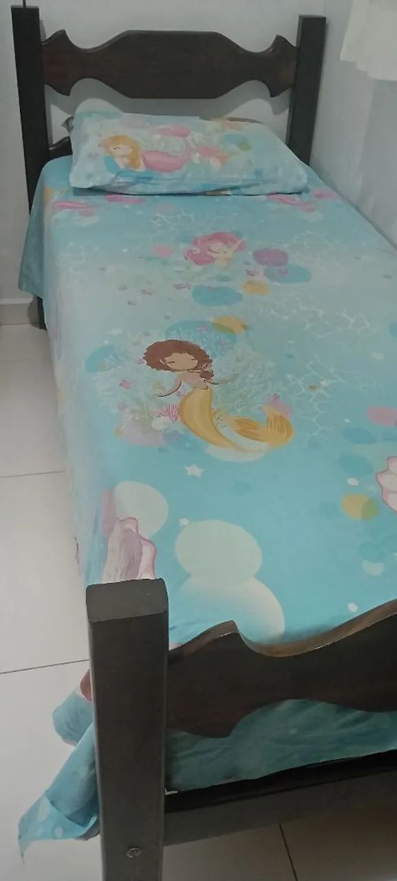 Vendo cama de solteiro em sucupira(maciça) com colchão  - Foto 3
