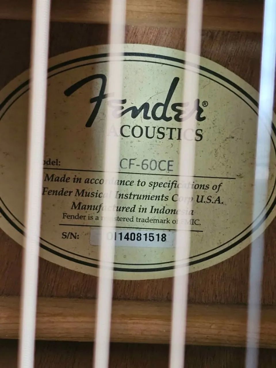 Violão Fender CF60CE