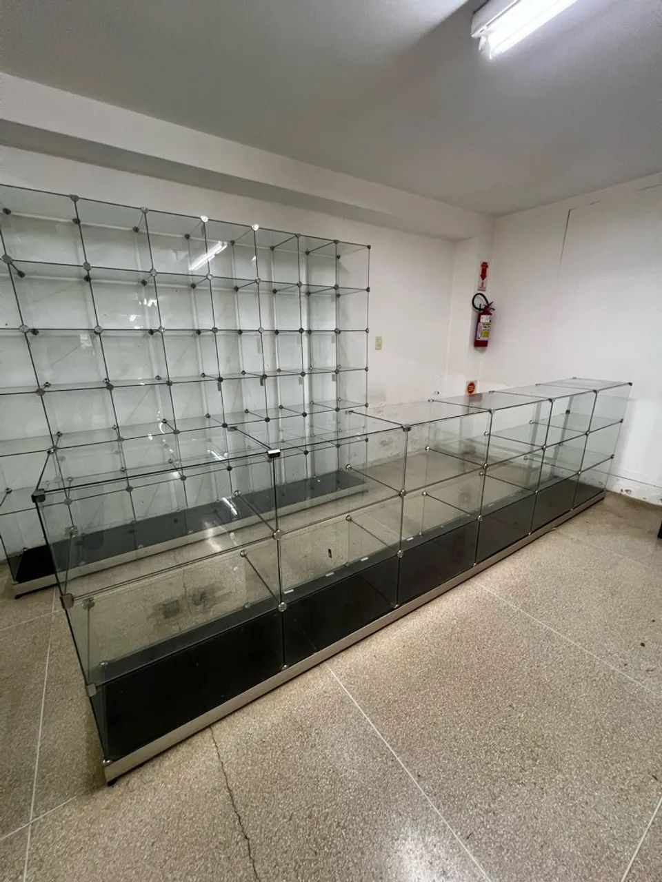 Balcão Módulos em Vidro - Foto 2
