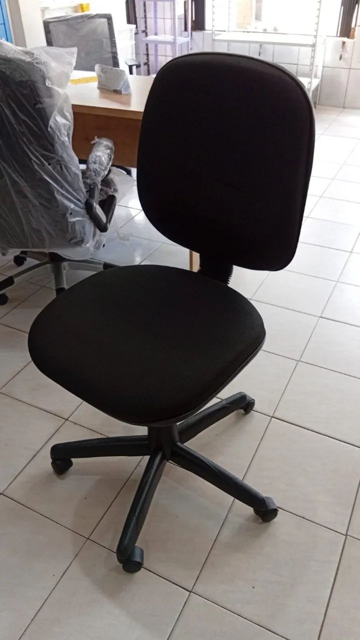 Cadeira diretor em promoção    - Foto 2