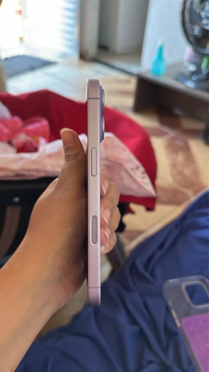 iPhone 17