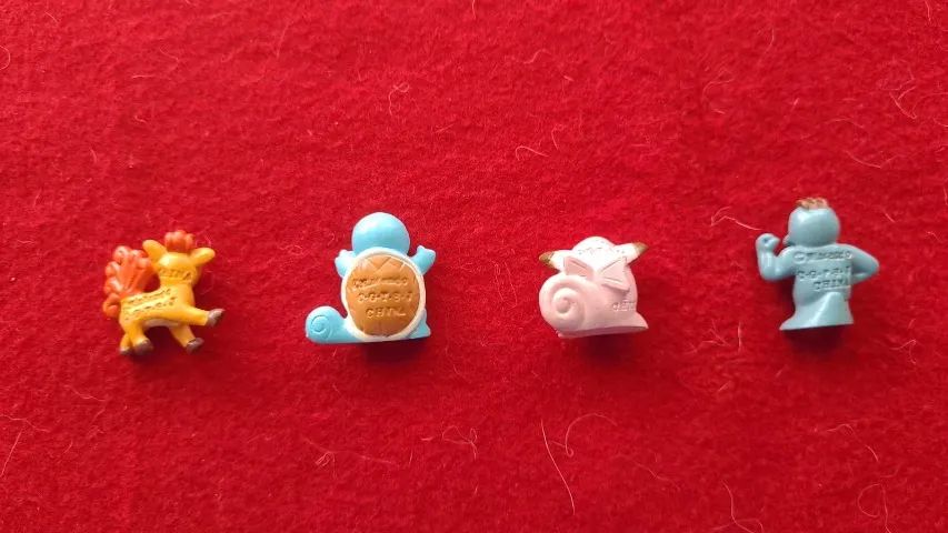 Lote miniaturas Pokemon com 8 Itens - Foto 4