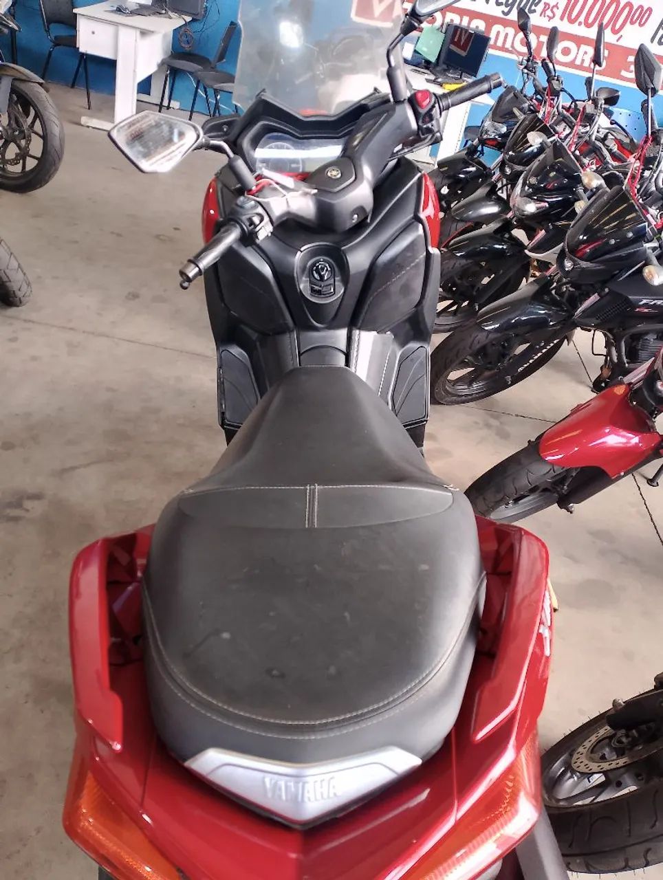 YAMAHA Xmax 250 - Foto 4