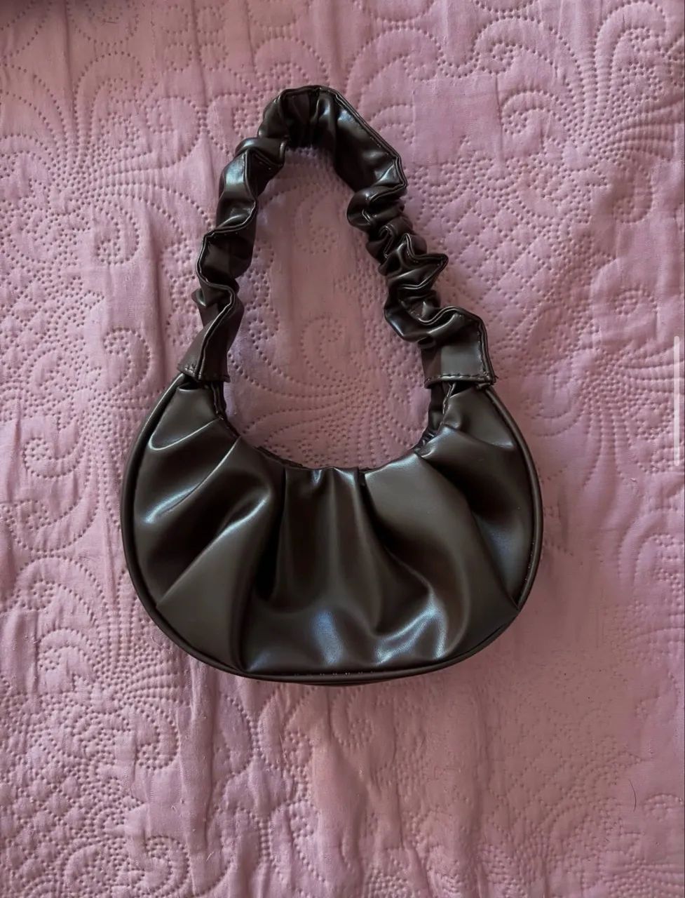 Bolsa marrom de ombro 