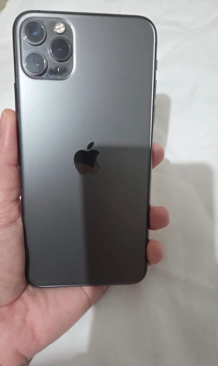 Vendo Celular IPhone 11 Pro Max 256g  - Foto 2