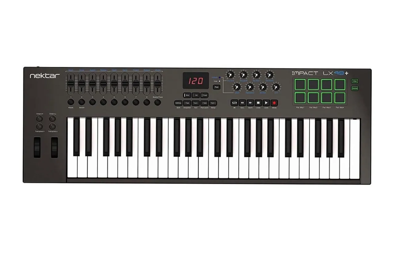 NEKTAR IMPACT LX49+ E ARTURIA MINILAB MKII - Instrumentos musicais