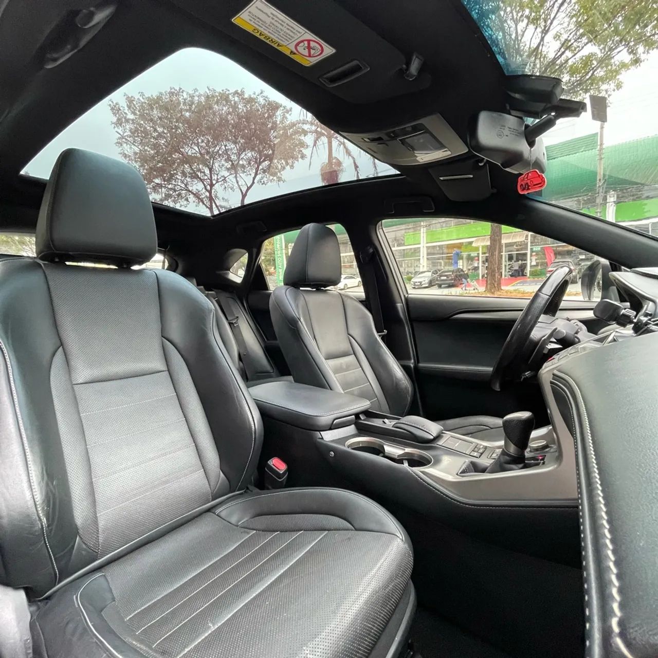 Lexus NX-200t F-sport 2.0 16V 238cv Aut., foto 12 de 12
