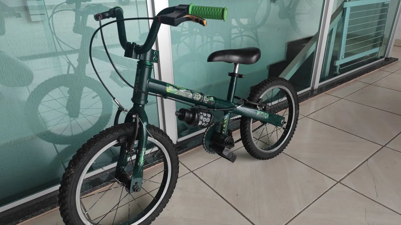 Bicicleta infantil Aro 16 - Hulk - Foto 2