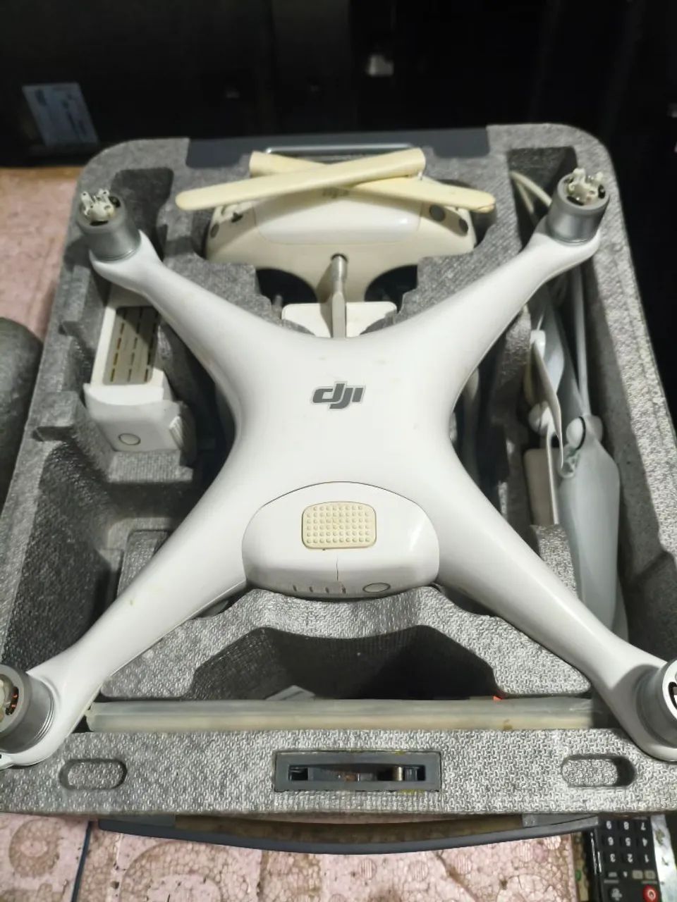 Drone dji Phantom 4 conservado bateria