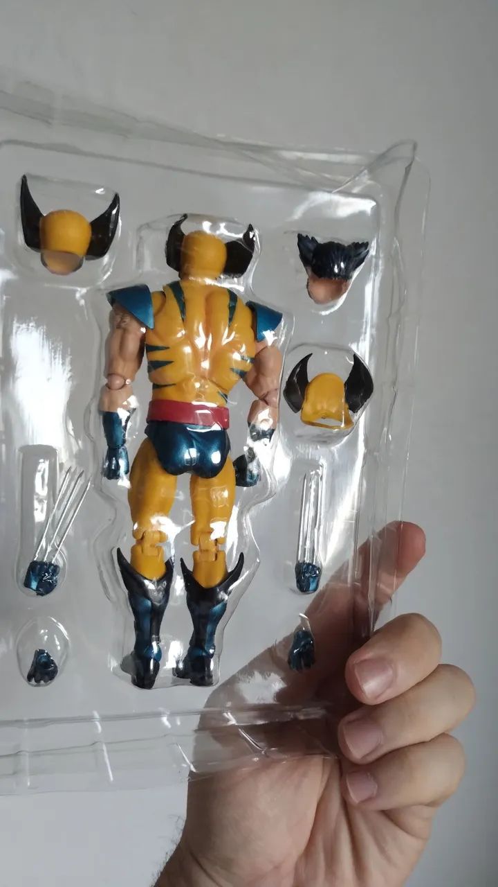 Wolverine Amarelo CT Toys Mafex - Foto 2