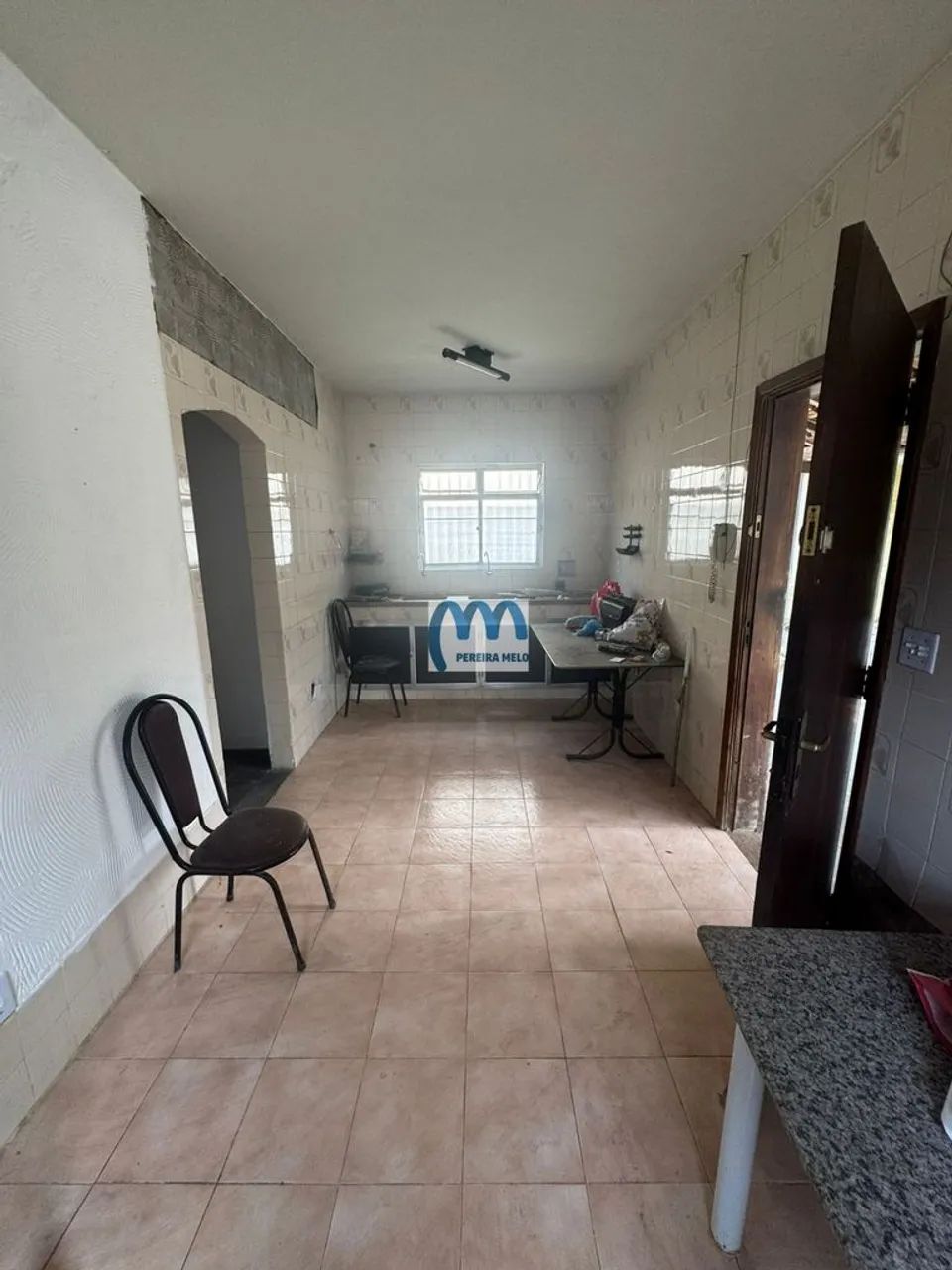 EXCELENTE CASA COM AMPLO QUINTAL NO BOASSU - Foto 3