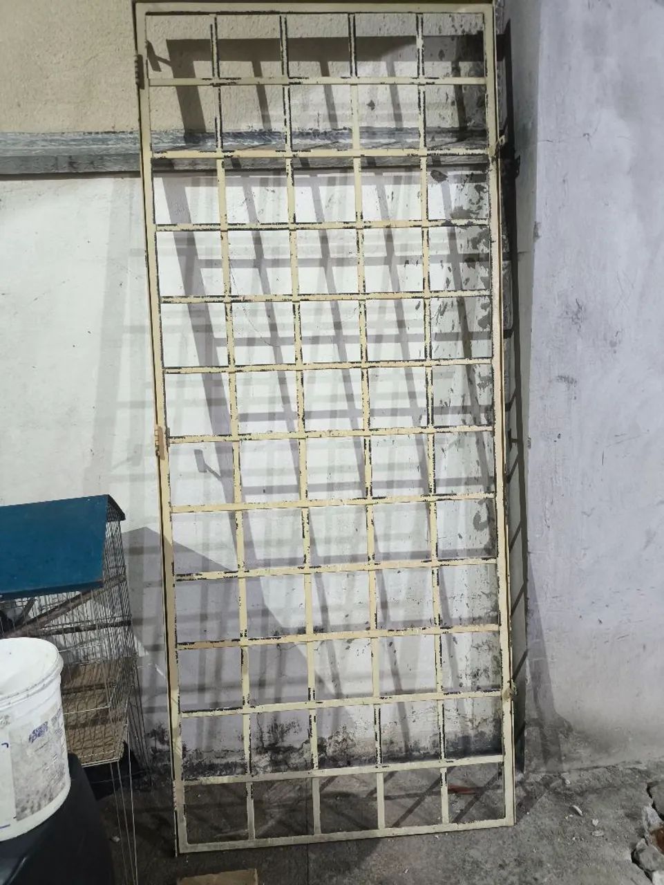 Grade de ferro de proteção de porta - Foto 4