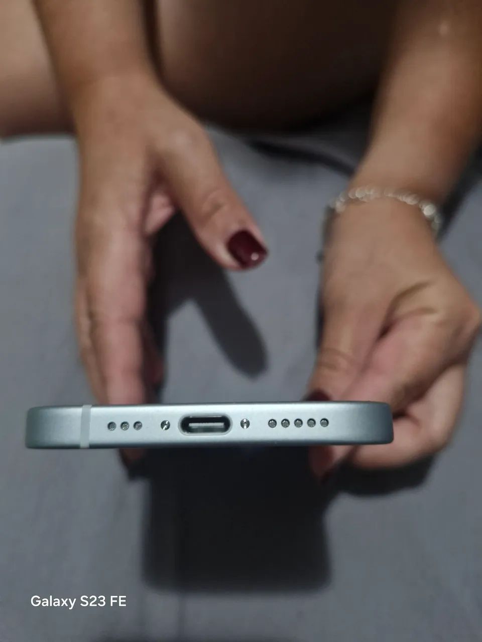 Vendo iPhone 15 duas semanas de uso - Foto 4