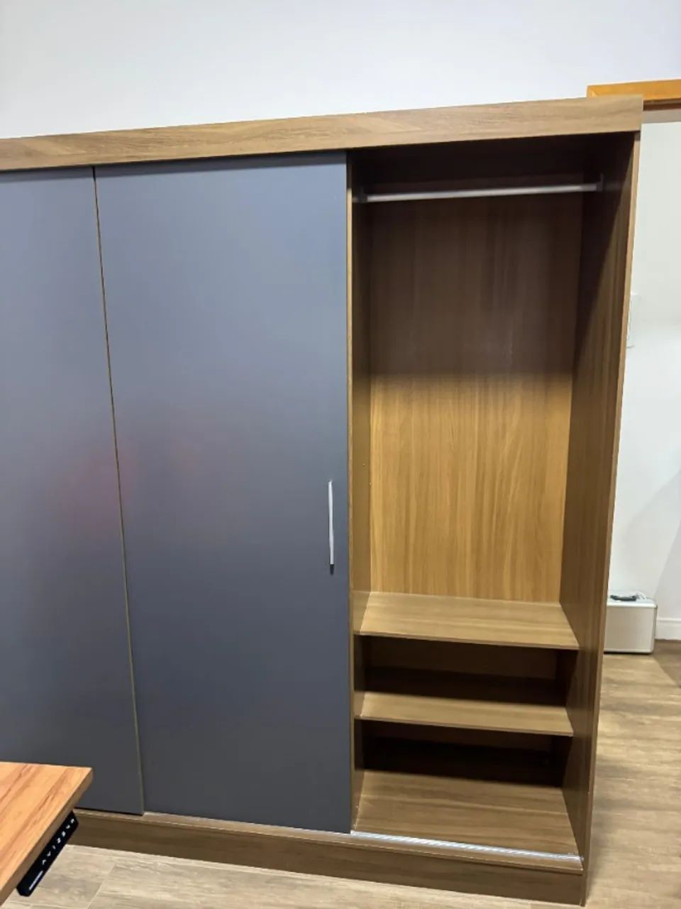 Guarda Roupa Solteiro com Espelho  - Foto 3