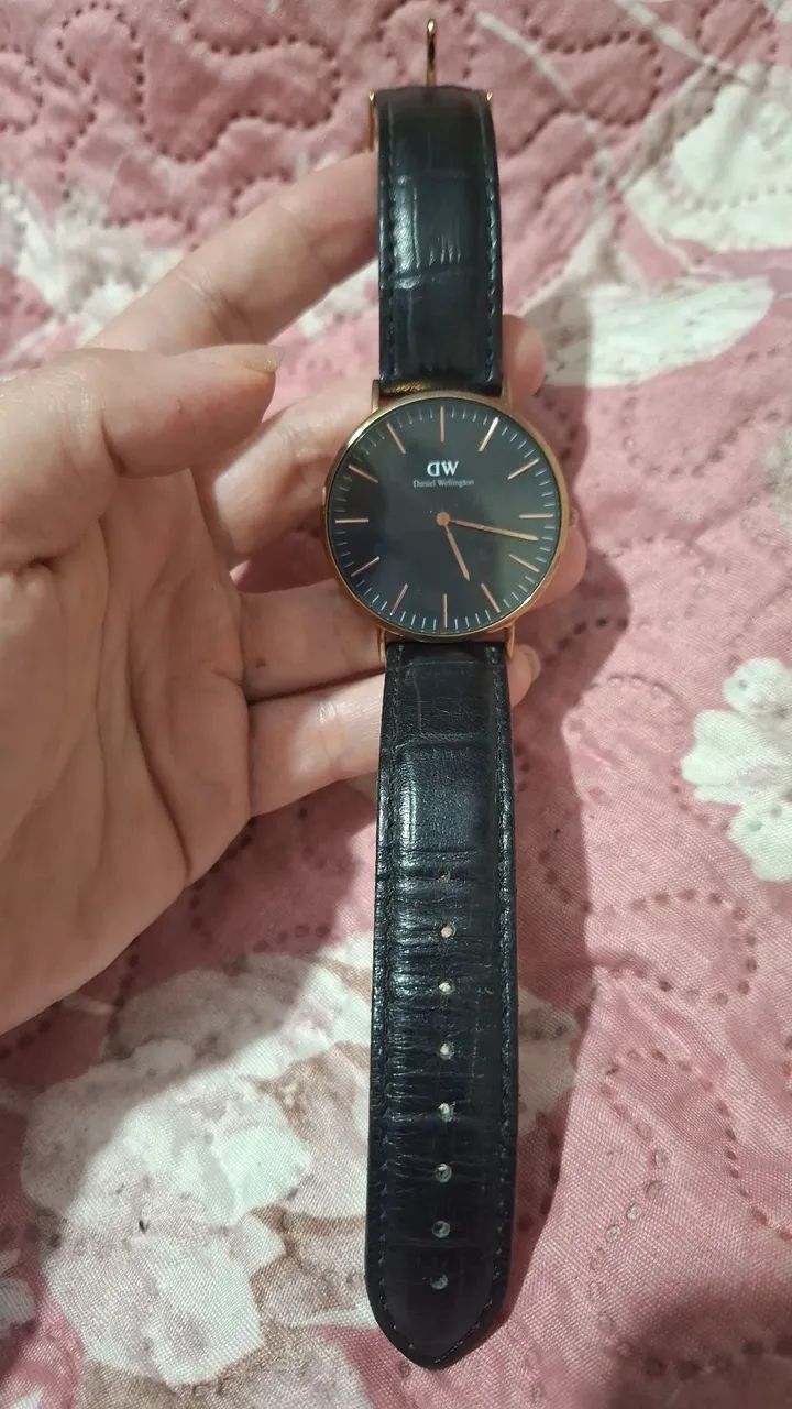 Relogio Daniel Wellington, perfeito!  - Foto 2
