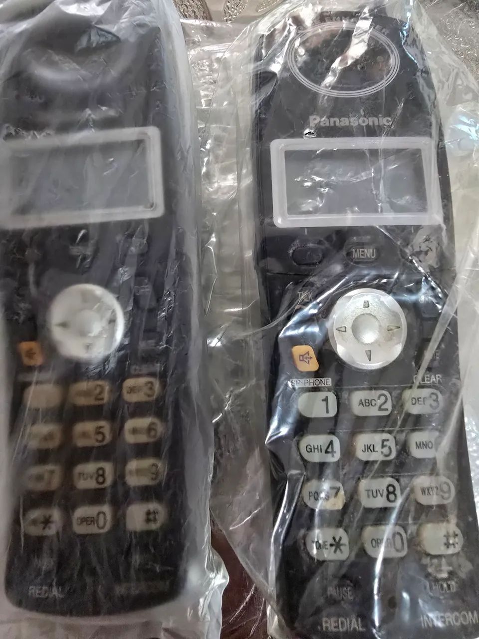 Telefone Panasonic kit com 2 fones sem fio  - Foto 3