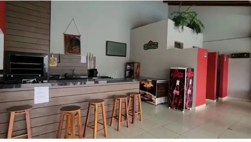 VENDO ESPAÇOSA ÁREA DE LAZER - Foto 2