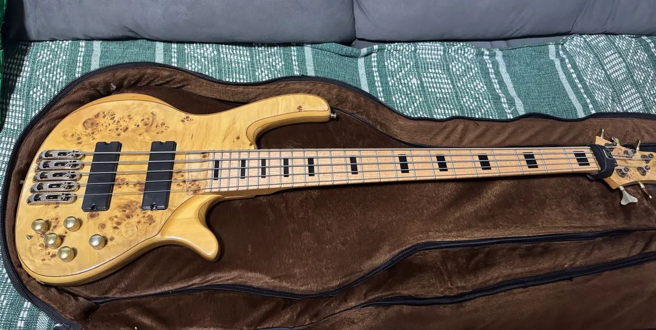 Contrabaixo Luthier 5 Cordas Aguilar - Foto 2