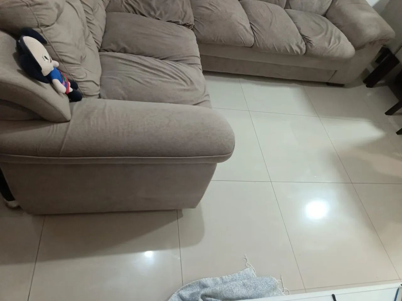 Sofá em L 5 lugares 