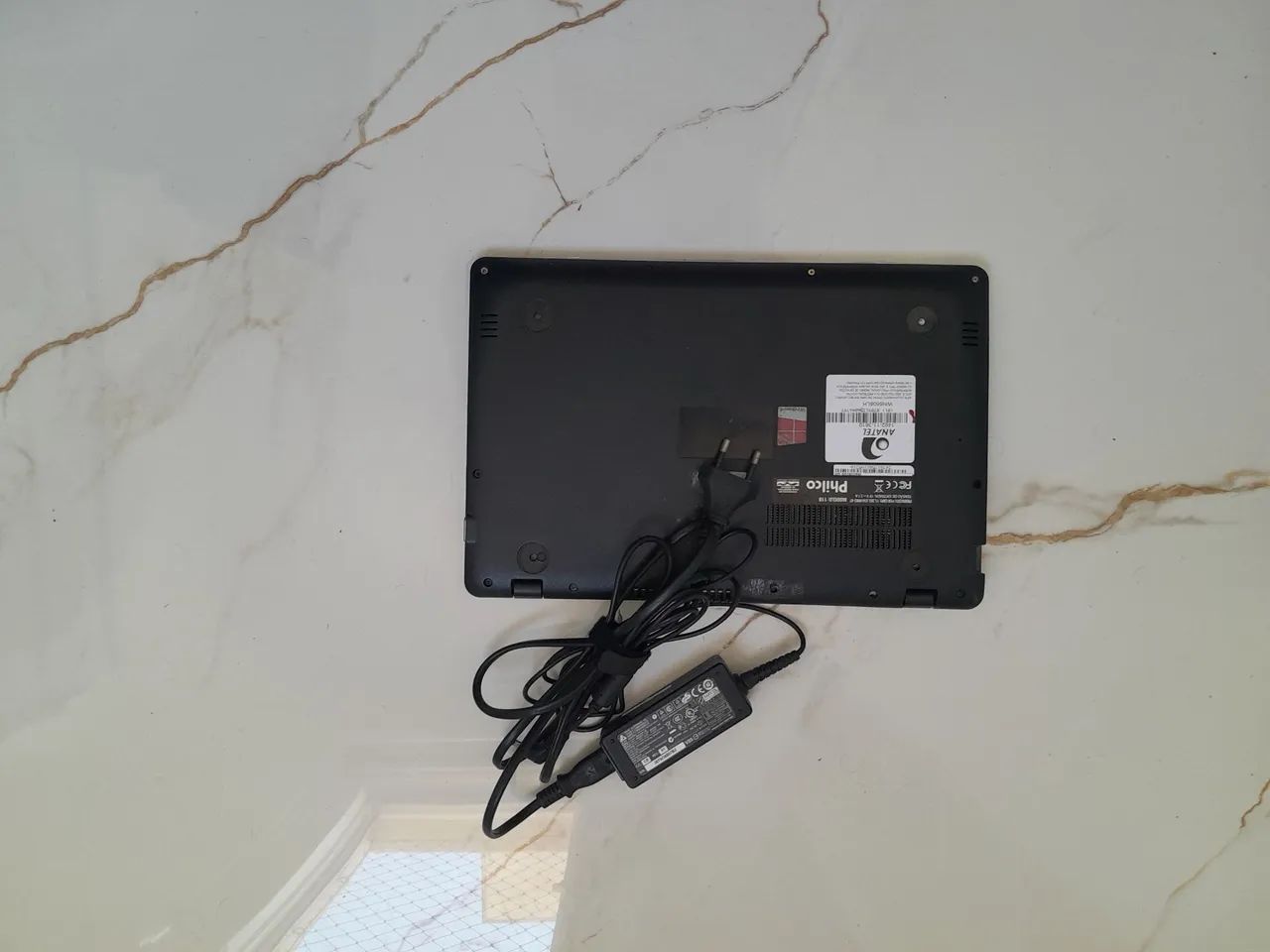 Notebook Super Novo Esteticamente só que não estar Funcionando.  - Foto 3