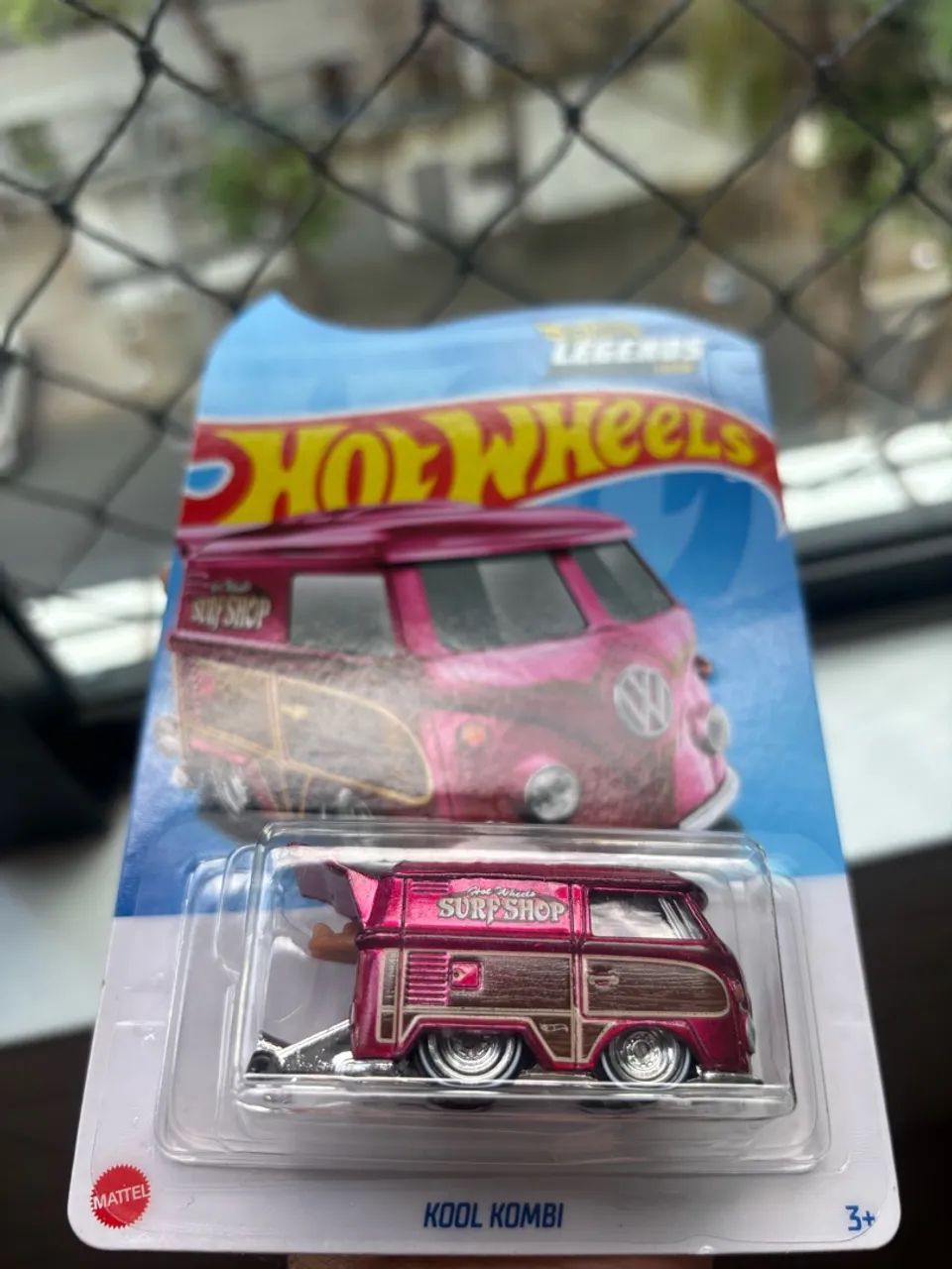 Hotwheels Kool Kombi Legends Rosa/Chiclete - Foto 3