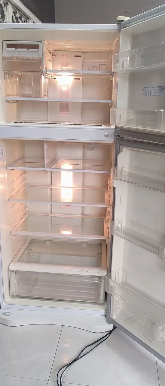 GELADEIRA ELETROLUX  - Foto 2