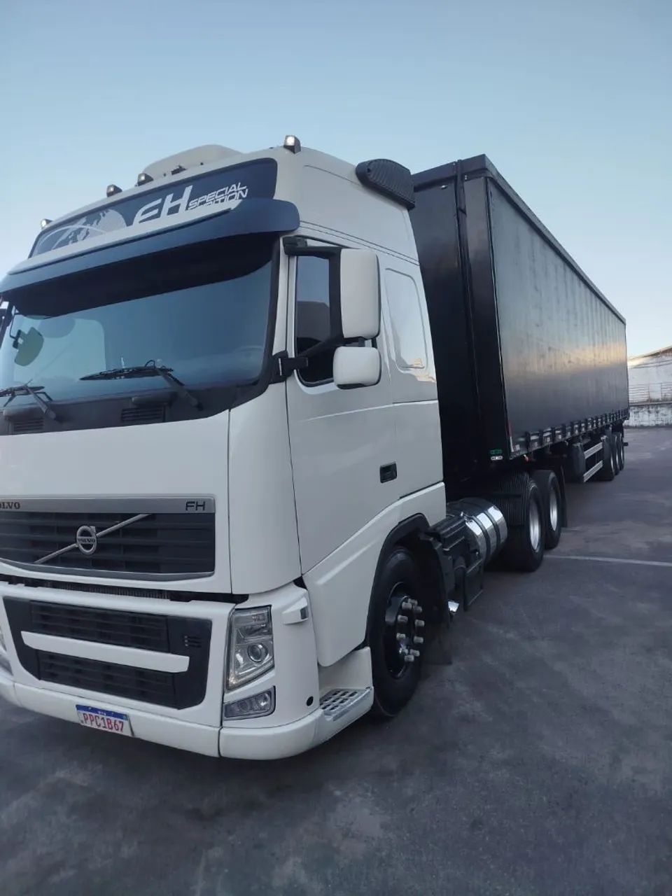 FH 460 engatado com carreta sider 2018 - Foto 4
