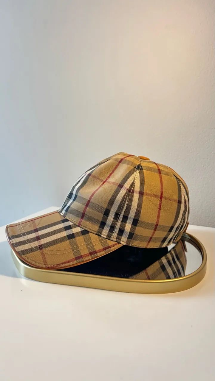BONÉ BURBERRY - IMPORTADO - Foto 3